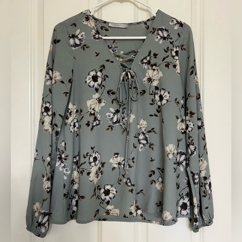 Downeast Floral Long Sleeve Blue/Grey V-neck Blouse with lace up detail - size S